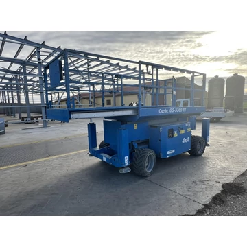 GENIE GS-3369 RT diesel üzemű személyemelő